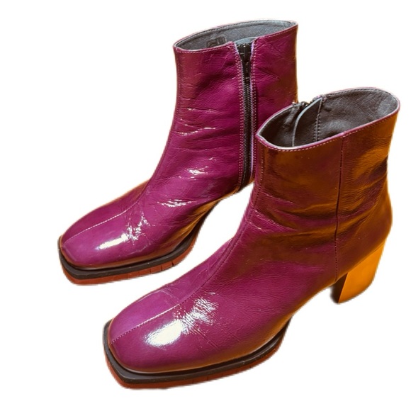 Kanna Made in Spain Purple Patent Leather Gold Heel Ankle Boots - Picture 3 of 16